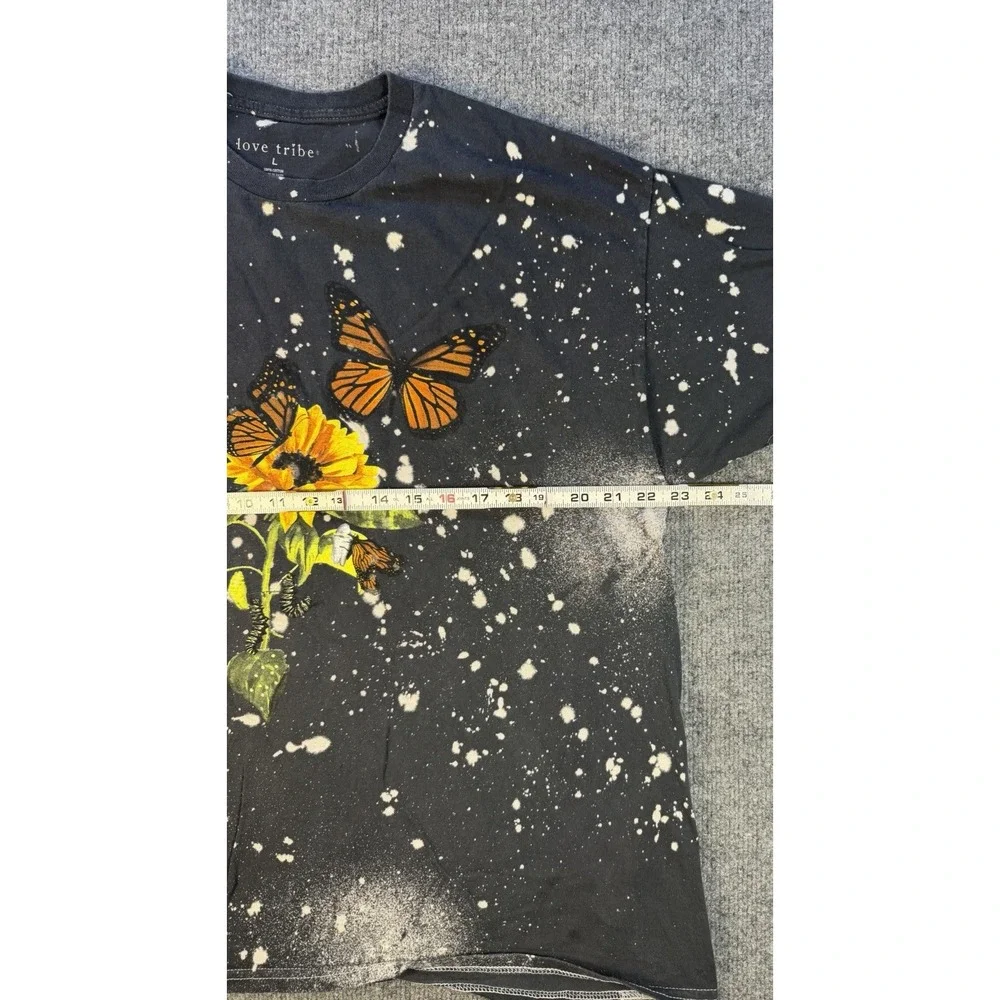 Love Tribe Men's L Butterfly Sunflower Bleach Splatter Grunge Graphic T Shirt